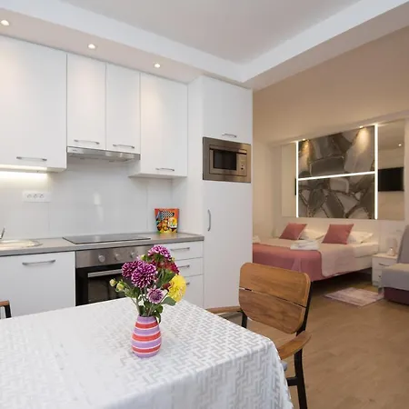 Apartman Cozy Honeymoon Apartment In The Old Town Split