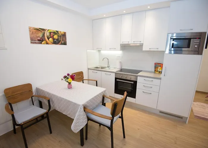 Cozy Honeymoon Apartment In The Old Town スプリト
