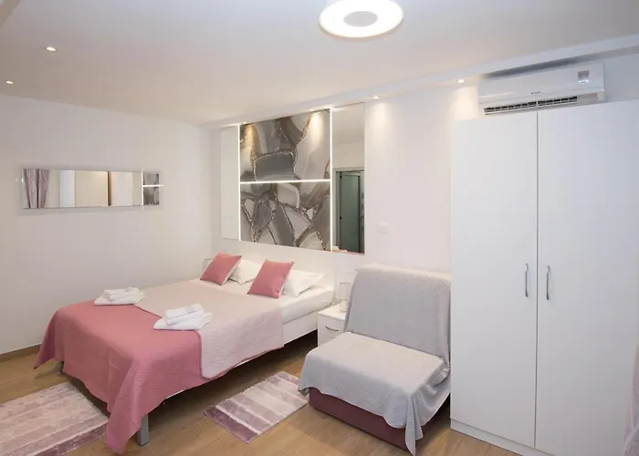 アパート Cozy Honeymoon Apartment In The Old Town