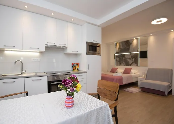 Apartman Cozy Honeymoon & Free Parking Available P&r Split